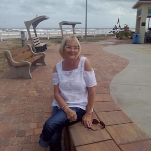 Meet your Posher, Phyllis